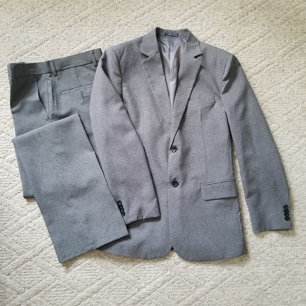 2-piece suit 36R